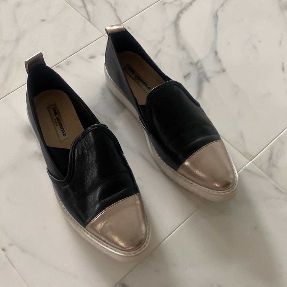 Karl Lagerfeld loafers in black/gold